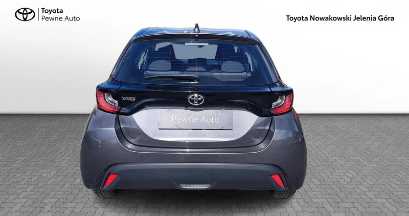 Toyota Yaris cena 68900 przebieg: 52665, rok produkcji 2022 z Oborniki Śląskie małe 379